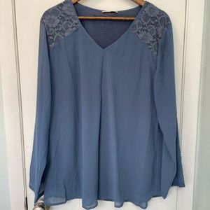 BeBonnie XL Flowy Blue Top 💙